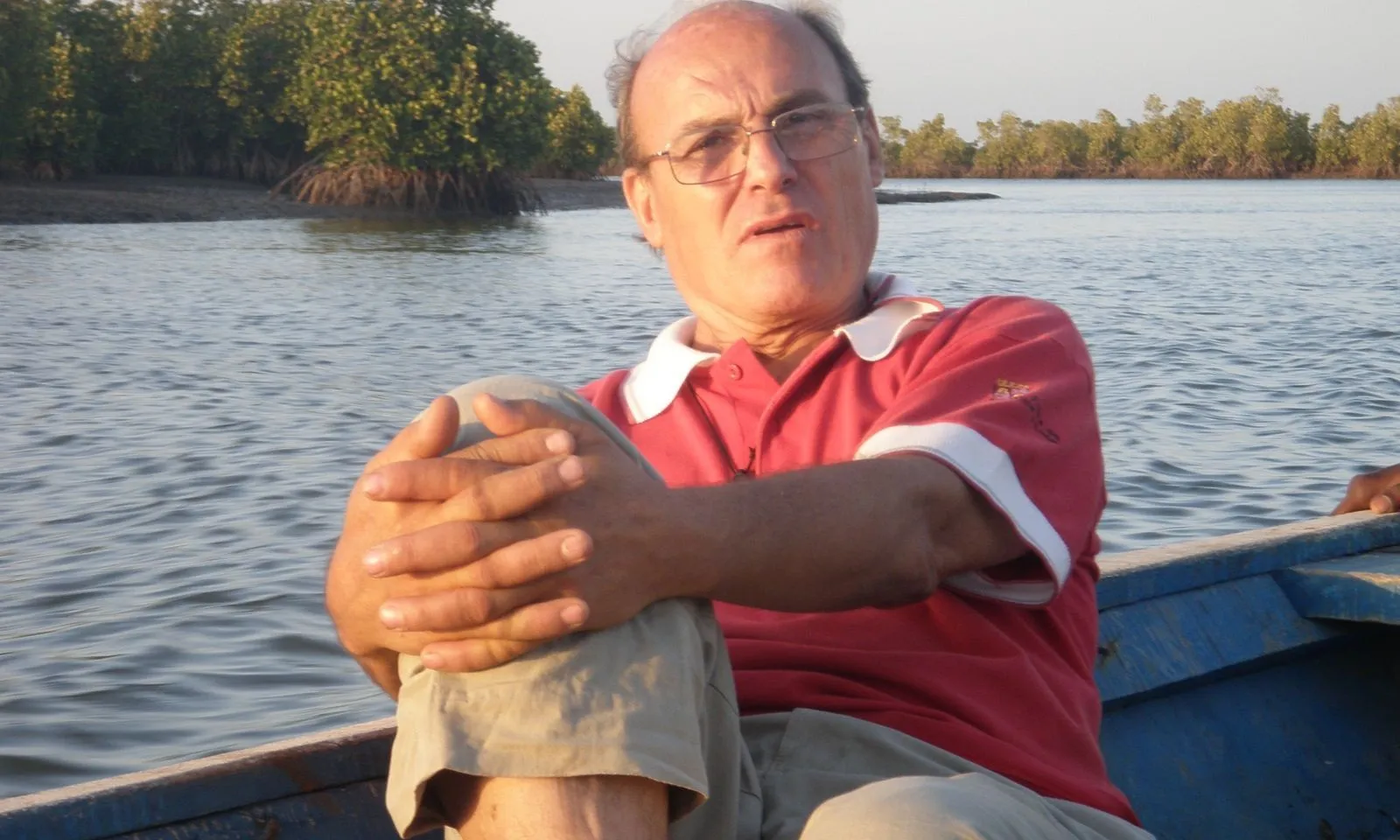 L'escolapi Josep Artigas viu al Senegal dedicant-se a l'educació dels infants des del 1977. Font: Caldes Solidària.